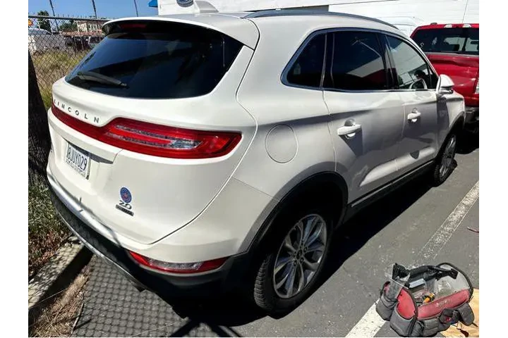 $14000 : Lincoln MKC 2016 Select 4dr image 4