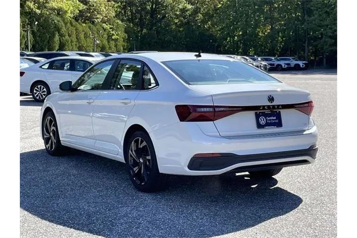 $22600 : Volkswagen Jetta 2025 SE 4dr image 4