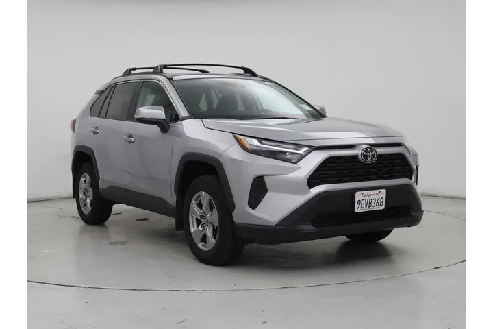 $31998 : Toyota RAV4 2023 XLE 4dr SUV image 1