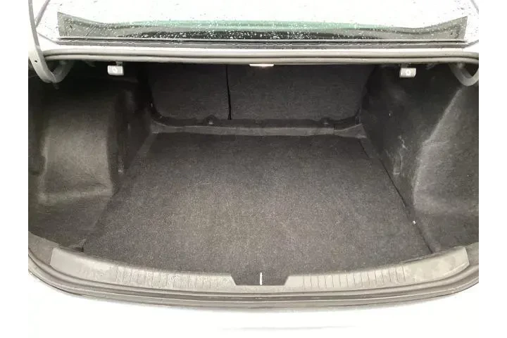 $16921 : Chevrolet Malibu 2023 LT 4dr image 10