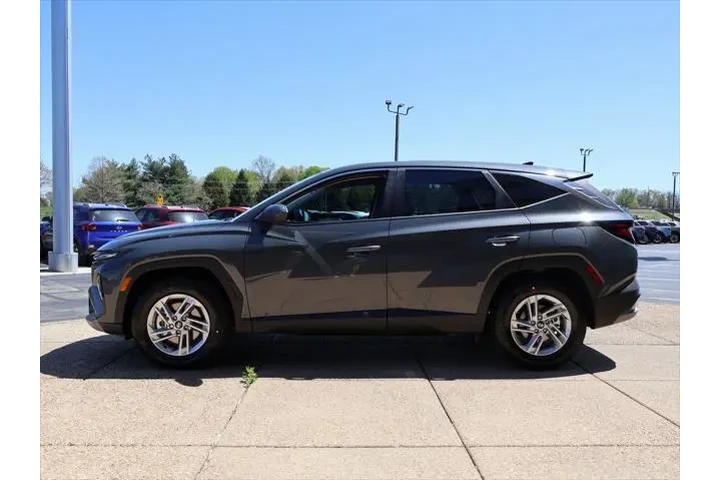 $29724 : Hyundai TUCSON 2025 SE 4dr S image 3