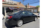 $7899 : 2014 Camry Hybrid XLE thumbnail
