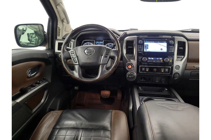 $25998 : Nissan Titan 2017 4x4 Platin image 10