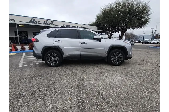 $30998 : Toyota RAV4 Hybrid 2023 AWD image 2