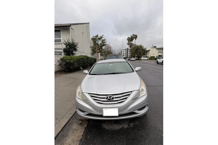 $3500 : Hyundai Sonata GLS 2012 image 1