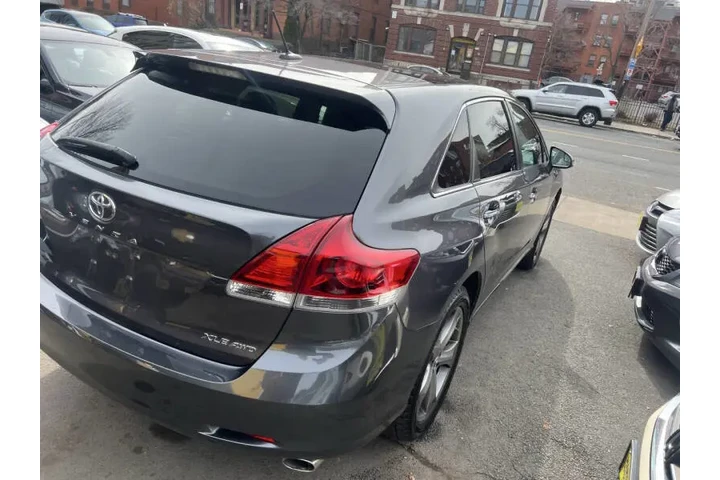$11999 : 2014 Venza XLE image 6