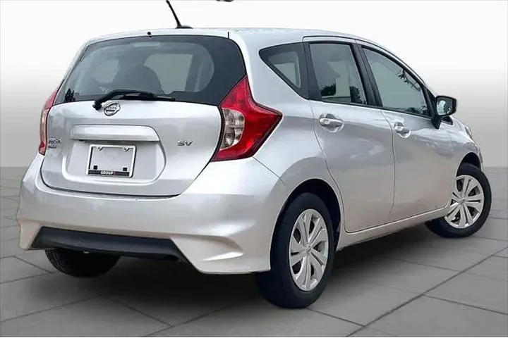 $7028 : Nissan Versa Note 2017 SV 4d image 8