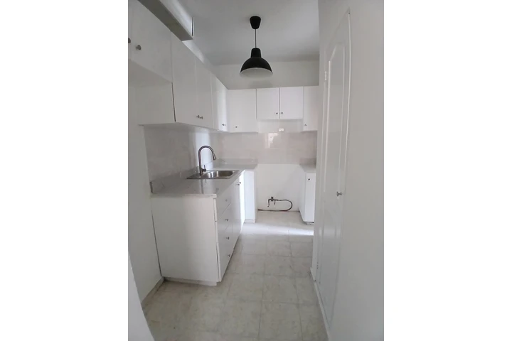 $900 : ALQUILO APTO EN BELLA VISTA image 1