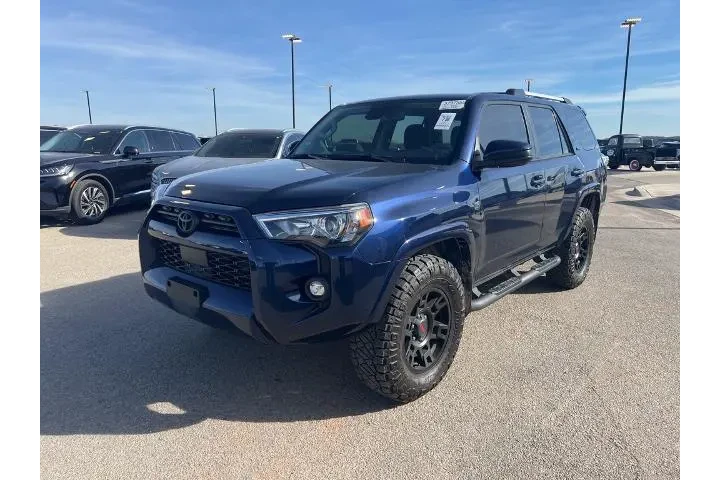 $37690 : Toyota 4Runner 2024 4x4 SR5 image 7