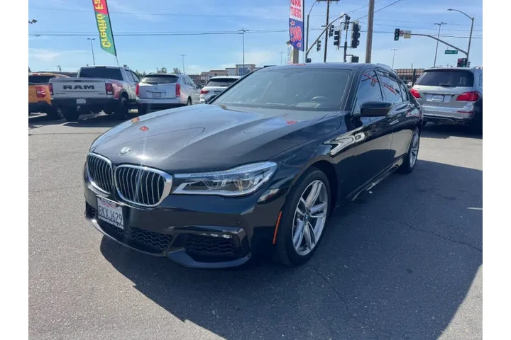 $18998 : 2016 BMW 7 Series 750i image 5