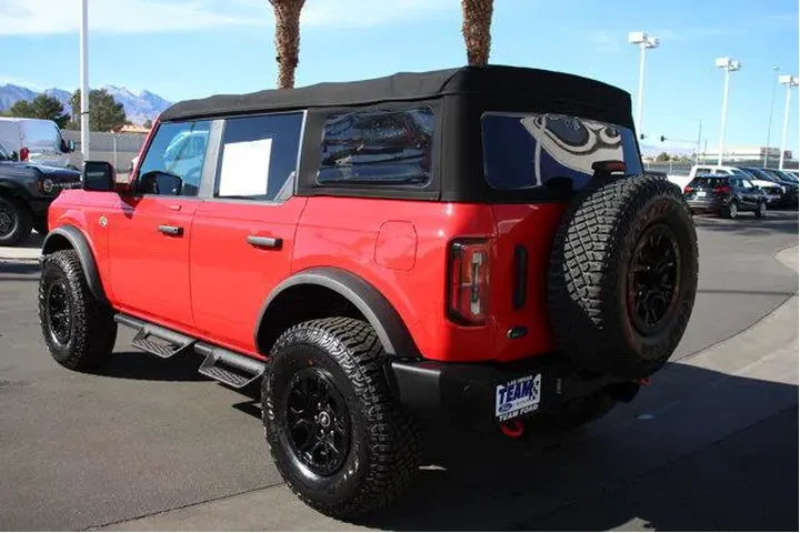 $38617 : Ford Bronco 2022 4x4 Base Ad image 5