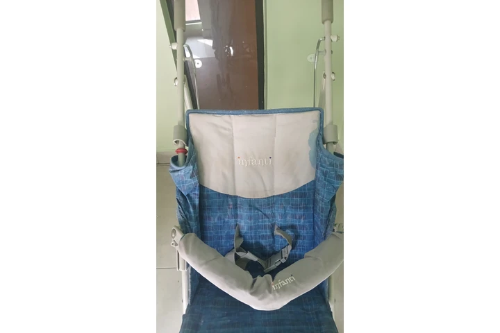 $47 : Vendo coche para bebé image 3