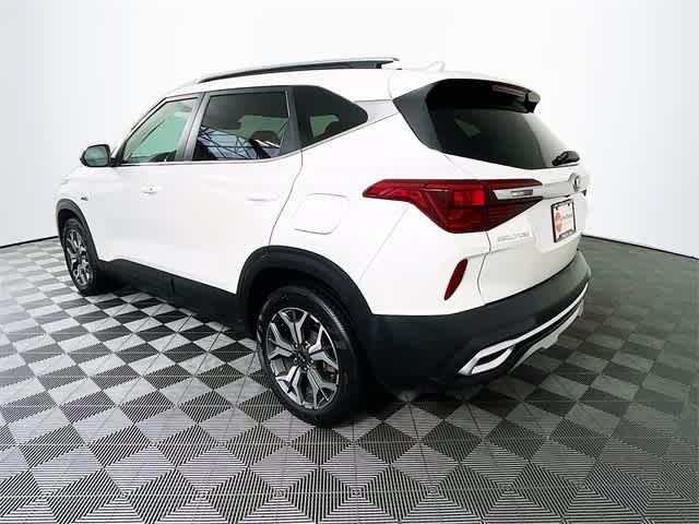 $21900 : PRE-OWNED 2021 KIA SELTOS EX image 8