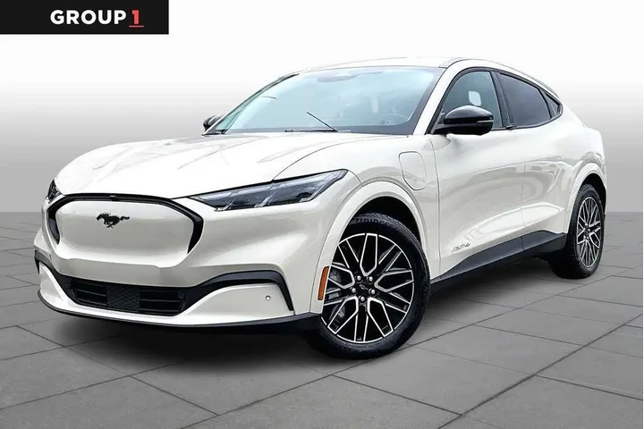 $35971 : Ford Mustang Mach-E 2025 AWD image 1