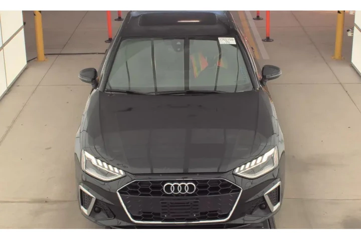 $25995 : Audi A4 2022 AWD quattro S l image 9