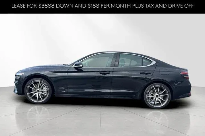 $38998 : Genesis G70 2026 2.5T Standa image 8