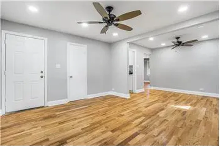 $1350 : Rental property with 2 bedro image 4