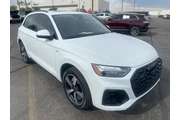 $27255 : Audi Q5 2022 AWD quattro S l thumbnail