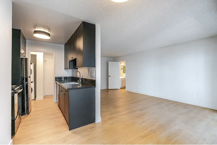 $2500 : 2bed 1ba available for rent image 6