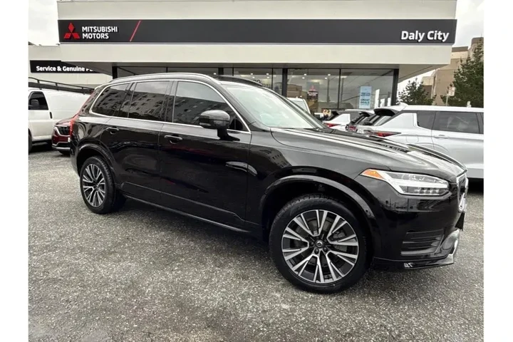 $31388 : Volvo XC90 2022 AWD T6 Momen image 1