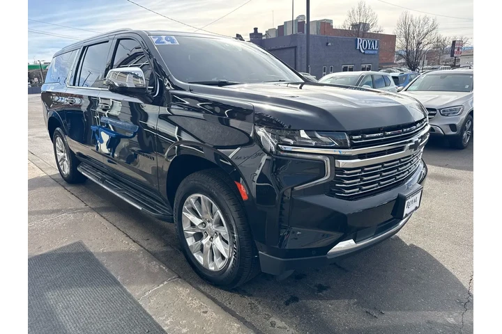 $71995 : 2024 Suburban 4WD Premier image 2