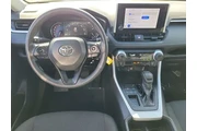 $29900 : Toyota RAV4 2024 LE 4dr SUV thumbnail