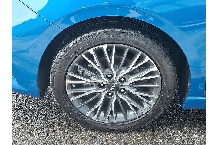 $18497 : Kia Forte 2024 GT-Line 4dr S image 10