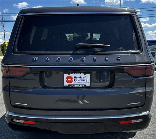 $49868 : PRE-OWNED 2022 JEEP WAGONEER image 4