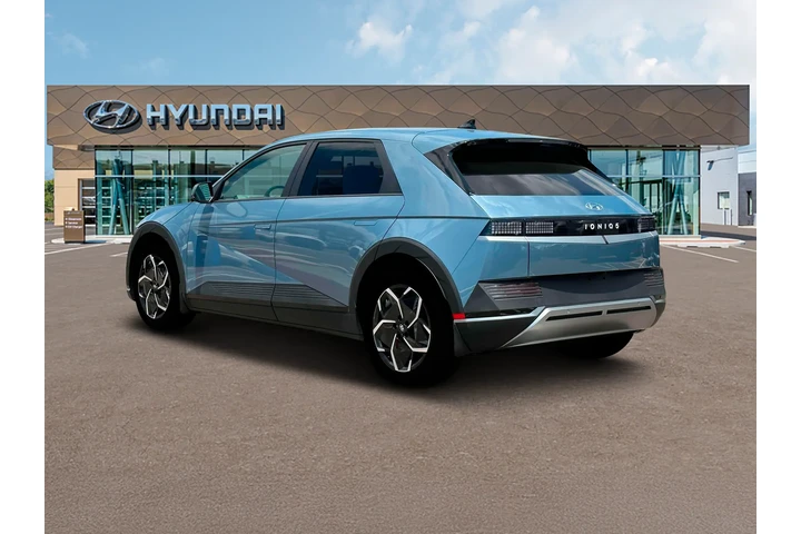 $28590 : Hyundai IONIQ 5 2024 AWD SEL image 5