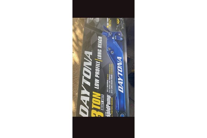 Gato DAytona nuevo $210 image 1