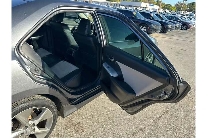 $6980 : 2012 Camry 4dr Sdn V6 Auto SE image 10
