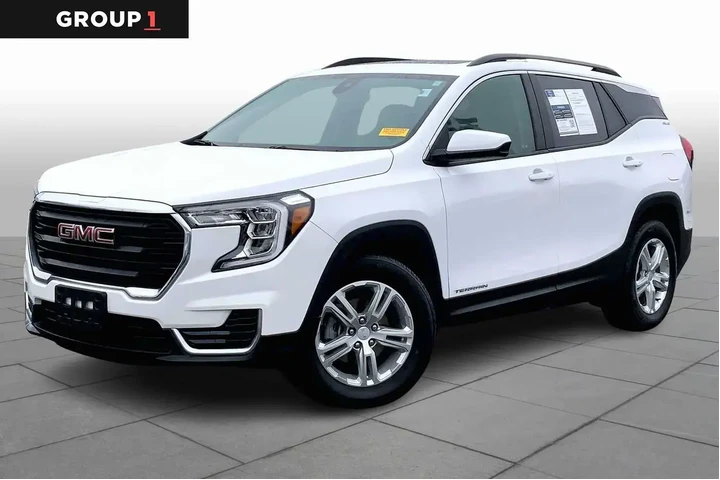 $19899 : GMC Terrain 2022 SLE 4dr SUV image 1