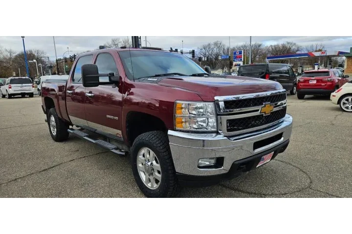 $23990 : 2014 Silverado 3500HD LT image 4