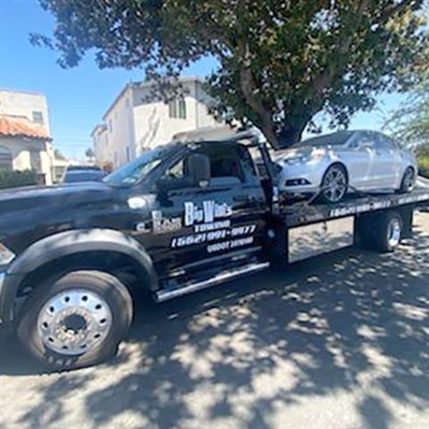 Big Willi's Towing image 2