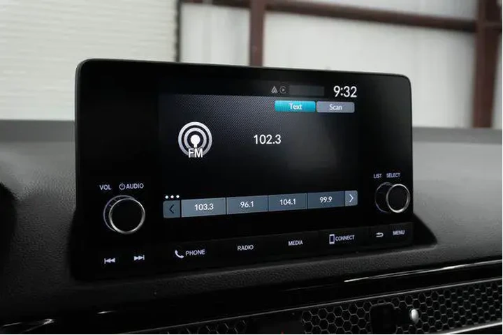 $28450 : Honda Civic 2025 Sport 4dr S image 4