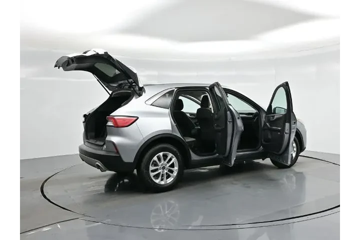 $13243 : Ford Escape 2022 SE 4dr SUV image 6