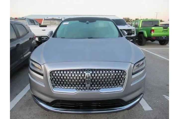 $31990 : Lincoln Nautilus 2022 Reserv image 2