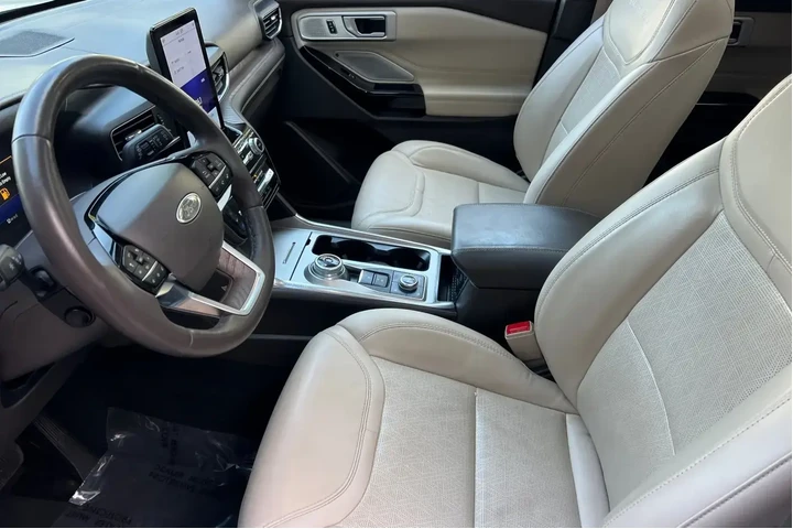 Ford Explorer 2022 AWD Plati image 10