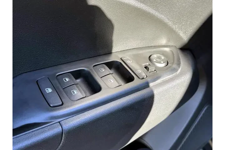 $16998 : Hyundai VENUE 2022 SEL 4dr C image 9