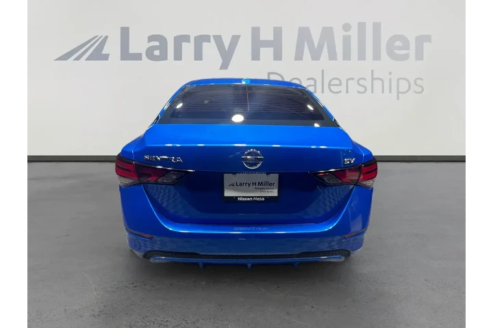 Nissan Sentra 2023 SV 4dr Se image 4