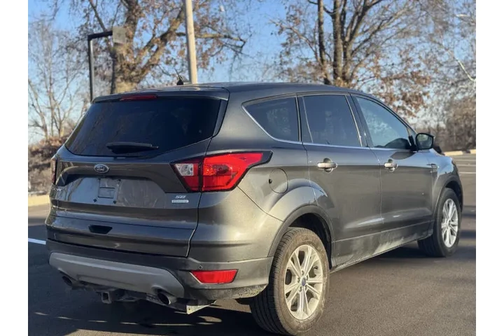 $5999 : 2019 Escape SE image 6