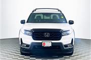 $34408 : PRE-OWNED 2021 HONDA RIDGELIN thumbnail