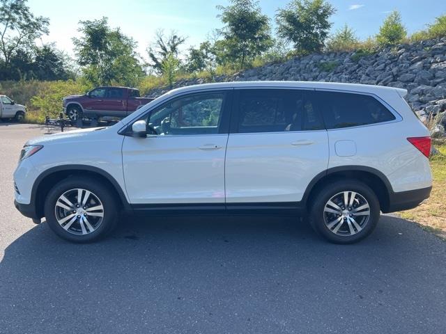 $25998 : PRE-OWNED 2017 HONDA PILOT EX image 10