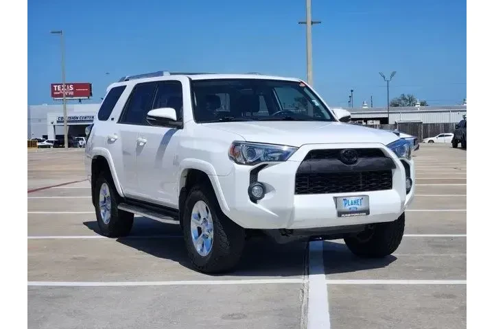 $31555 : Toyota 4Runner 2018 AWD Limi image 3