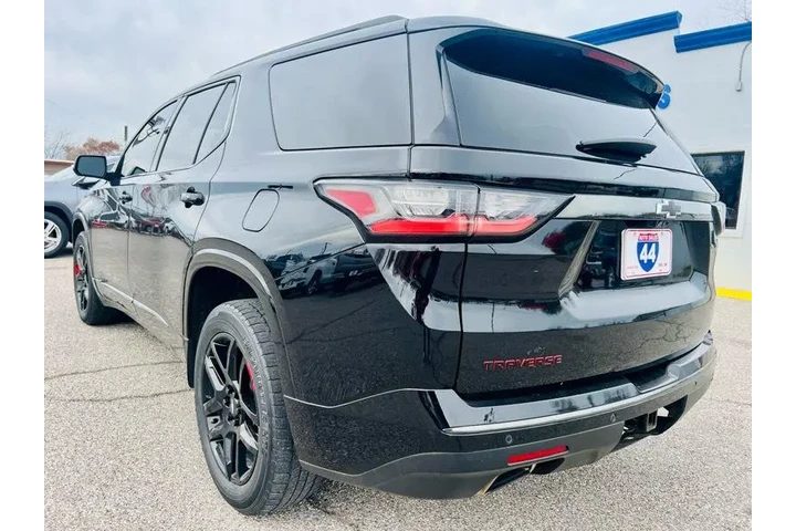 $23995 : 2021 Traverse Premier FWD image 5