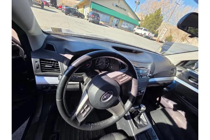 $5295 : 2010 Outback 2.5i Premium image 6