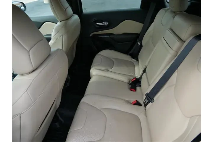 $13999 : Jeep Cherokee 2016 4x4 Limit image 8