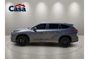 Toyota Highlander 2023 LE 4d
