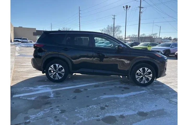 $24498 : Nissan Rogue 2022 SV 4dr Cro image 4