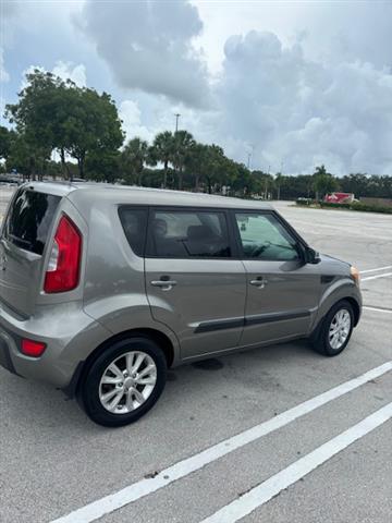 $5500 : 2013 kia soul image 4